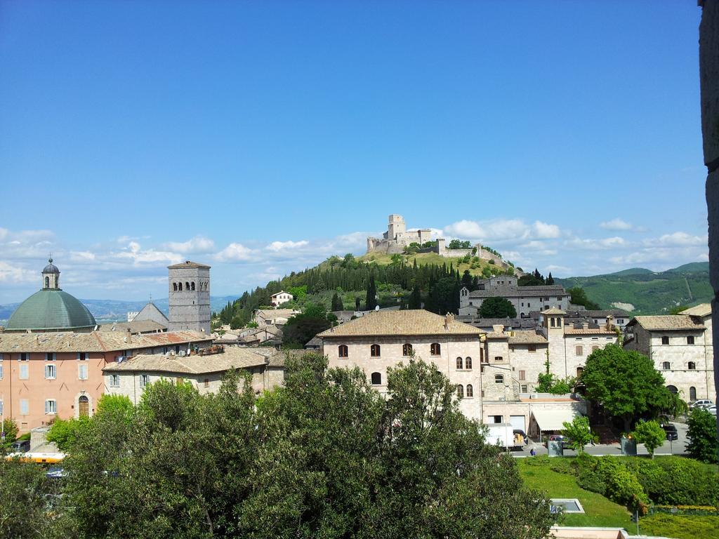 La Corte Degli Angeli Locazioni Turistiche Ассизи Экстерьер фото